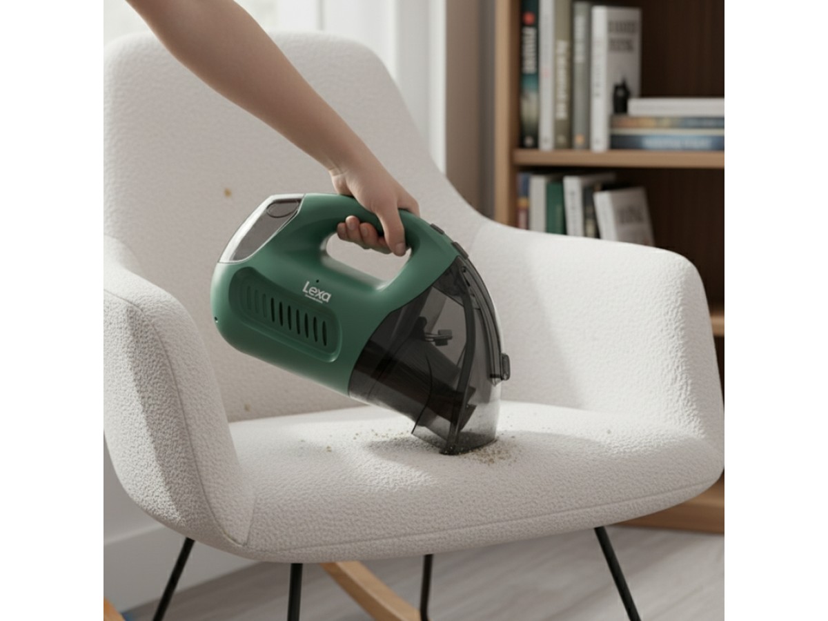 للحفاظ على نظافة الكنب باستخدام الأجهزة